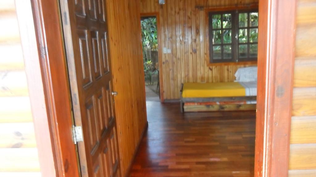 Panambi Lodge B&B Puerto Iguazu Exterior photo